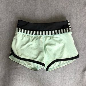 Lululemon mint and black shorts